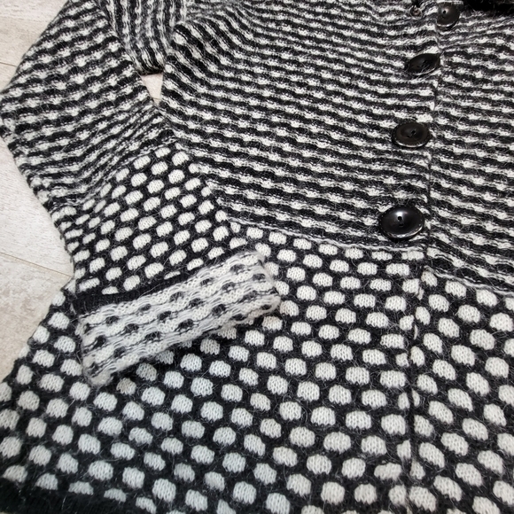 Chiaramente Italian Wool Luxury Cardigan Size Small - Picture 3 of 5